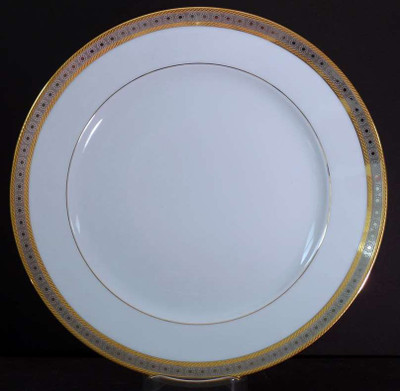 Haviland Place Vendome Dessert/Luncheon Plate from Haviland Place Vendome. Replacement piece from China Lane.