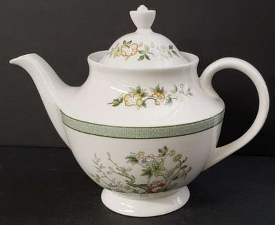 Royal Doulton Tonkin Tea Pot, 5 3/4"