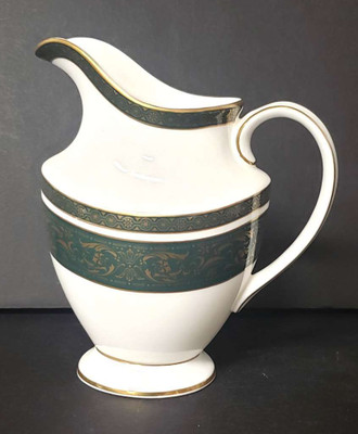 Royal Doulton Vanborough Green Creamer from Vanborough Green by Royal Doulton at China Lane.