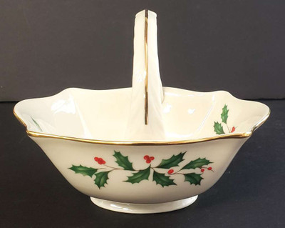 Lenox Holiday Basket, 6"