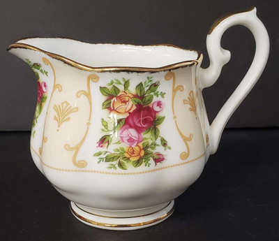 Royal Albert - Country Rose Peach - Creamer