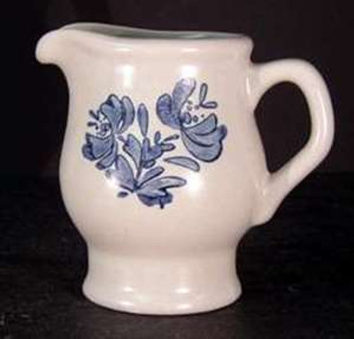 Pfaltzgraff - Yorktowne - Creamer ~ Tall - AN