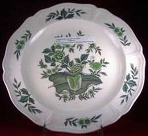Wedgwood Green Leaf (Queen's Shape) Dinner Plate.