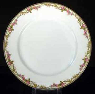 Tressemann and Vogt - 7219 - Luncheon Plate - LW