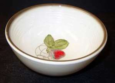 Metlox - California Strawberry - Soup Bowl - LW