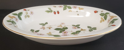 Wedgwood Wild Strawberry Oval Bowl from the Wild Strawberry collection by Wedgwood.