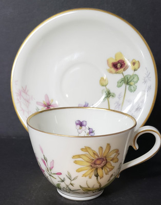 Franconia-Krautheim Meadow Flowers Flat Cup & Saucer Set Decor J, 2 1/4" x 3 1/8"