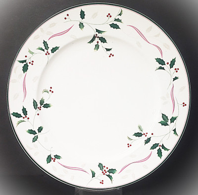 Christopher Stuart Holiday Splendor Dinner Plate - authentic Christopher Stuart Holiday Splendor Dinner Plate from China Lane.