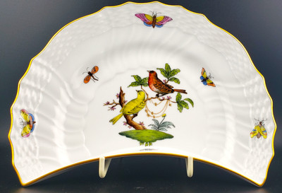 Herend Rothschild Bird RO Crescent Salad Plate 1530 Design 6 hand-painted porcelain with birds and butterflies