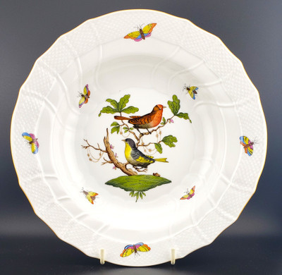 Replacement Herend Rothschild Bird (RO) Large Rim Soup Bowl, Design 3. Hand-painted porcelain with gold scrollwork and bird designs.