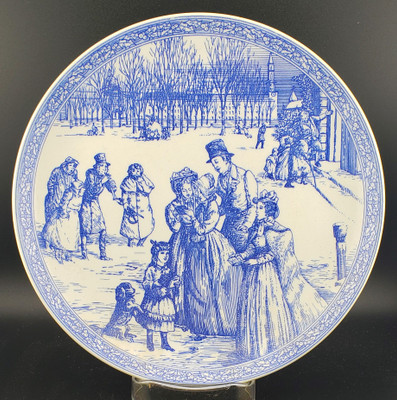 Spode China Victorian Annual Christmas About Newnual Christmas Plate #5 Carolers - Victorian Annual Christmas by Spode.