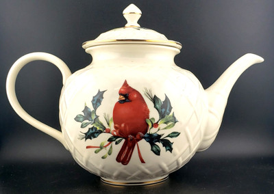 Lenox - Winter Greetings (Fine China) - Teapot - N