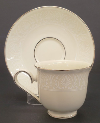 Lenox - Courtyard Platinum - Place Setting (5 Piece) - N