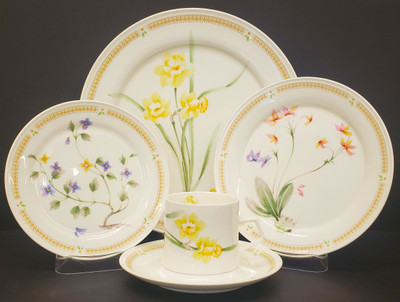 Mikasa - Nature's Garden - Place Setting - Jonquil - N