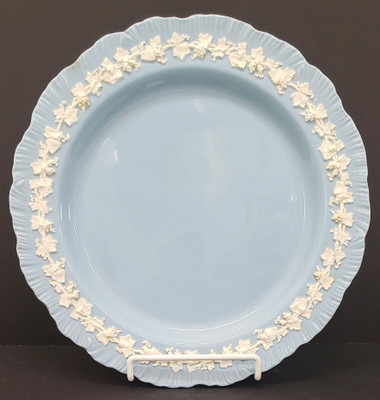 Wedgwood - Cream on Lavender (Shell Edge) - Chop Plate - N