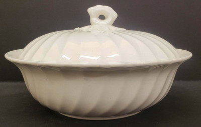 Johnson Brothers - Regency - Round Covered Bowl - N