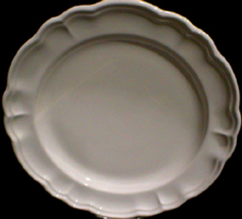 Pfaltzgraff Gazebo White Dinner Plate - About New. Replacement piece available at China Lane 10 1/2".