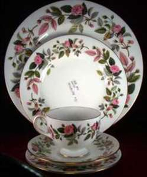 Wedgwood Hathaway Rose Dinner Plate - New. Replacement piece available at China Lane.