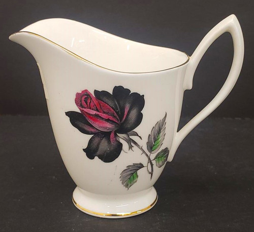 Royal Albert - Masquerade - Creamer