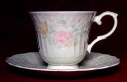 Royal Doulton - Valencia TC1144 - Cup and Saucer