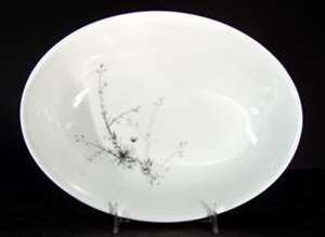 Royal Doulton Greenbriar Oval Bowl - New. Replacement piece available at China Lane.