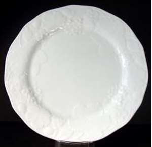 Wedgwood Strawberry and Vine (Bone) Rim Soup Bowl – Strawberry and Vine (Bone) by Wedgwood.