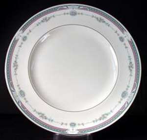 Royal Doulton Radcliffe Bread Plate – collectible replacement piece by Royal Doulton.
