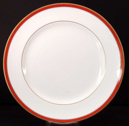 Spode Seville Y8577 Dinner Plate from the Seville Y8577 collection by Spode.