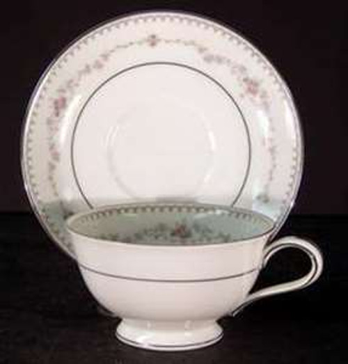 Noritake Fairmont 6102 Saucer - New. Collectible piece. Noritake Fairmont 6102 Saucer - New. Collectible piece.