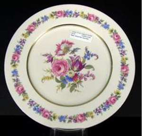 Castleton (USA) Manor Dinner Plate About New - collectible replacement piece at China Lane.