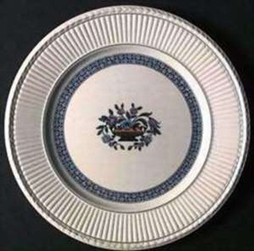 Wedgwood Trentham Light Blue/Navy Bread Plate. 6 3/8".