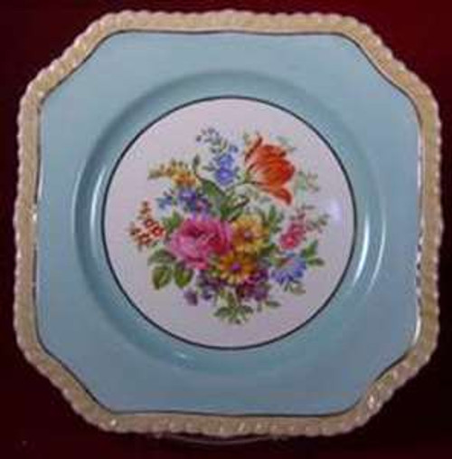 Johnson Brothers JB19 Dinner Plate - Moderate Wear - collectible replacement piece by Johnson Brothers.