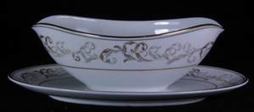 Noritake Stanwyck 5818 Gravy Boat - About New. Collectible piece.