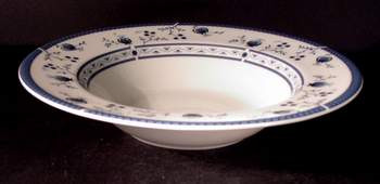 Royal Doulton Cambridge Rim Soup Bowl – collectible replacement piece by Royal Doulton.