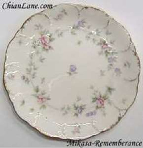 Mikasa Remembrance AB002 Dinner Plate - About New from the Remembrance AB002 collection by Mikasa.
