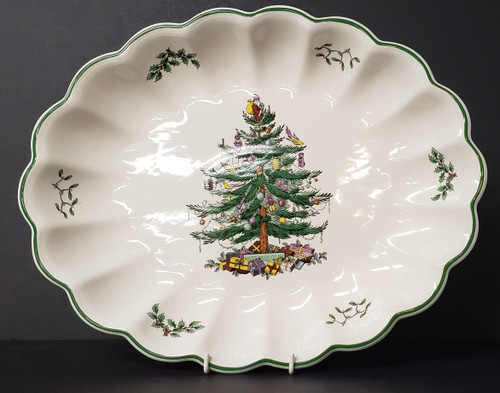Spode - Christmas Tree~Green Trim S3324 - Oval Fluted Dish 15 - N