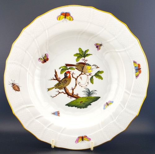 Herend Rothschild Bird (RO) Large Rim Soup Bowl, item 1501, design 11. Hand-painted porcelain with gold scrollwork and birds.