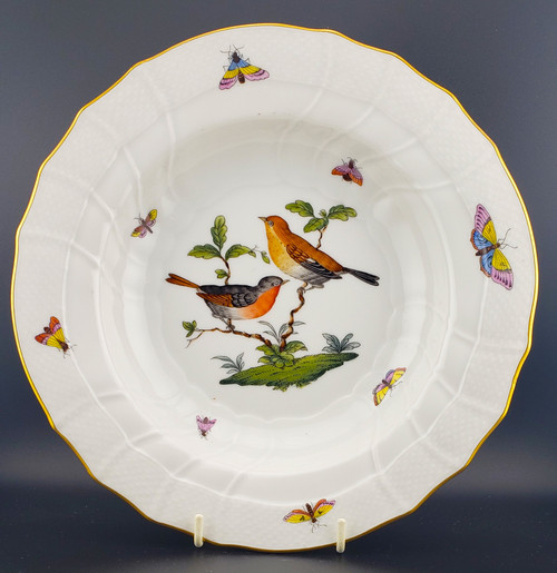 Herend Rothschild Bird (RO) Large Rim Soup Bowl, 9 1/2", Design 9. Hand-painted porcelain with gold scrollwork and bird designs.