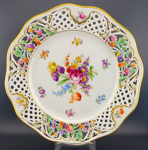Schumann Chateau Luncheon Plate Iris Décor 8" from Schumann Chateau. Replacement piece from China Lane.