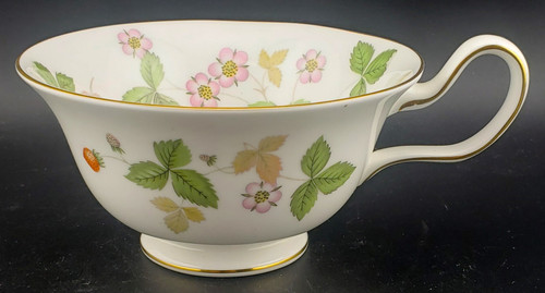 Wedgwood - Wild Strawberry R4406 - Cup Peony Shape - N