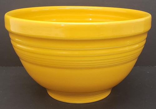 Homer Laughlin - Fiesta ~ Marigold - Baking Bowl 9  3/4"- N