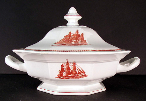 Wedgwood - Flying Cloud Rust - Covered Serving Bowl - AN