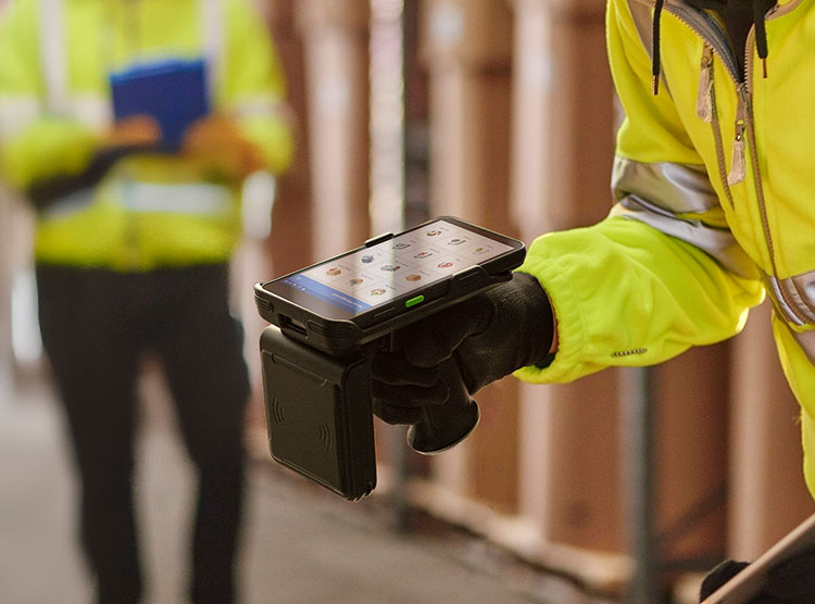 Chainway's Most Powerful Handheld RFID Reader, Setting New Standards for RFID Performance and Efficiency