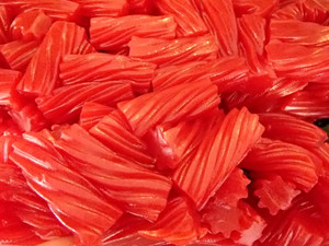 Darrell Lea Australian Strawberry Licorice Twists 1 Pound ( 16 OZ ) By CandyKorner® Darrell Lea Australian Strawberry Licorice Twists 1 Pound ( 16 OZ ) By CandyKorner®