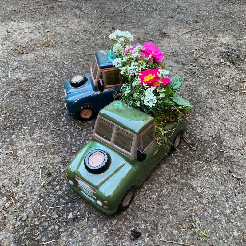Land Rover Garden