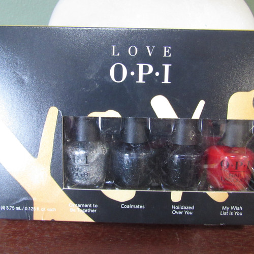 Love OPI 4 Piece (0.125 fl oz.) Nail Polish Set Z01379