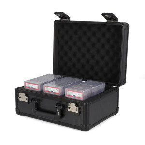 Graded: Locking Card Case (3-Row) Graded: Locking Card Case (3-Row)