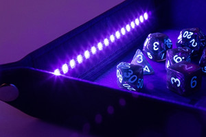 Shadow Light Black Light Dice Tray: Black