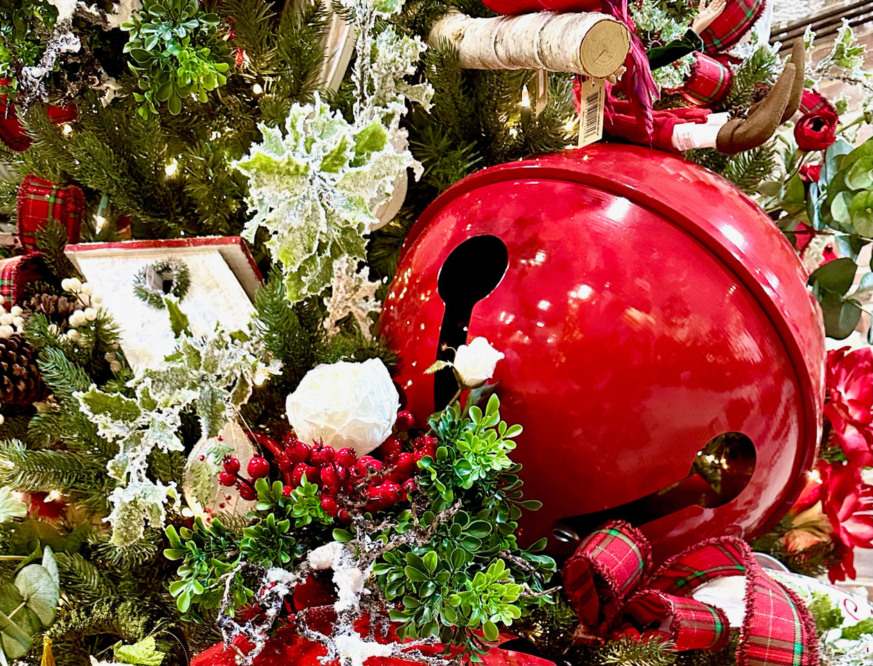 Decorator Tip - Statement Piece Decorator Tip - Statement Piece