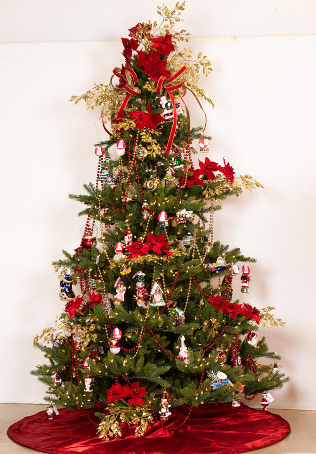 7.5' New Haven Fir Tree-ColorChange 3mm LED - Treetime Christmas